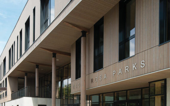 Wood Cladding of the Rosa Parks Middle School – « ROSA PARKS » – IVRY-SUR-SEINE (94)