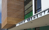 Ecole bardage bois en Mélèze